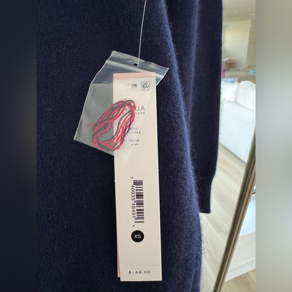 NWT Aqua Cashmere Dolce Vita Sweater - Picture 3 of 5